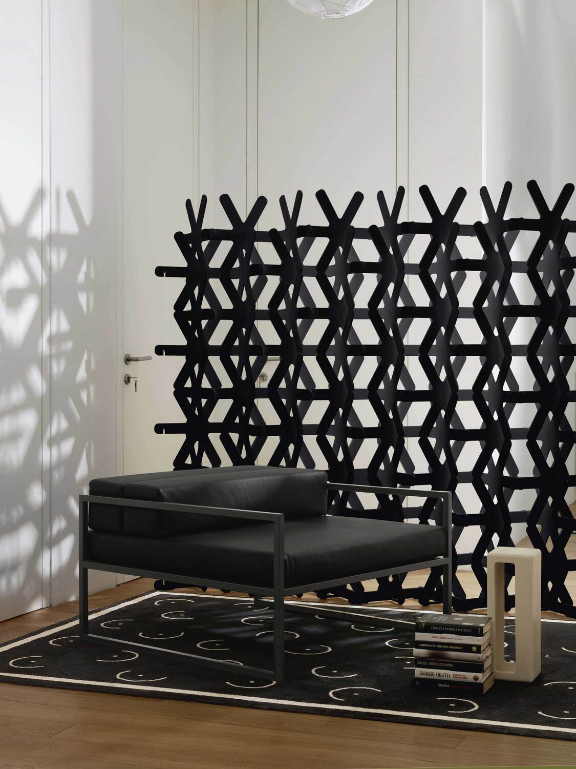 02 fronzoni 64 armchair