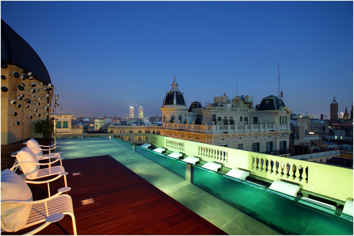 Ohla Hotel Barcellona Rooftop   Cappellini Thinking Mans Chair