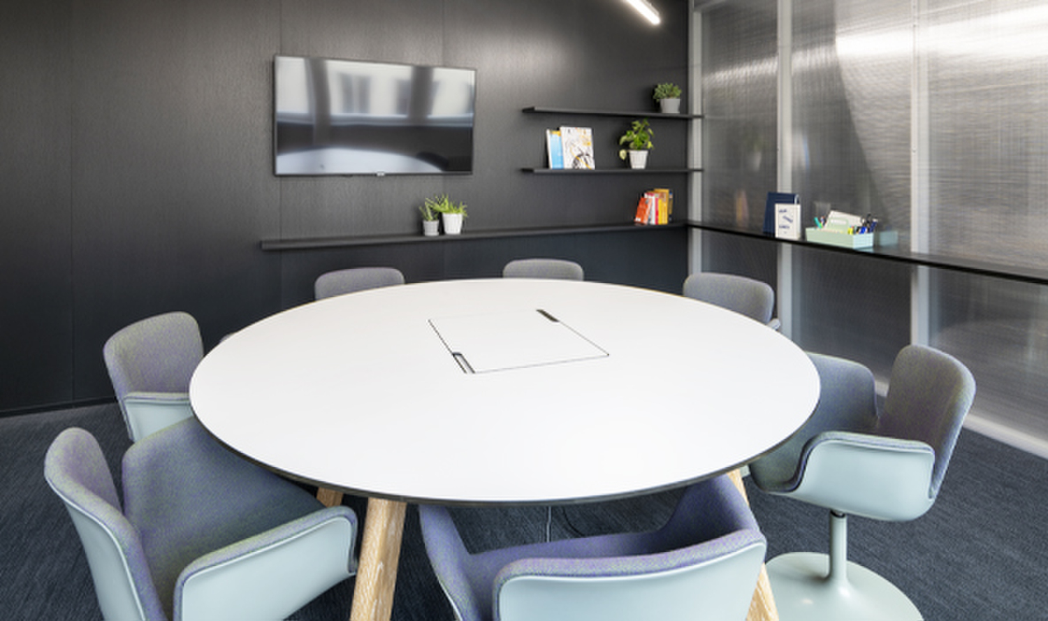 thumbnails headsquarter