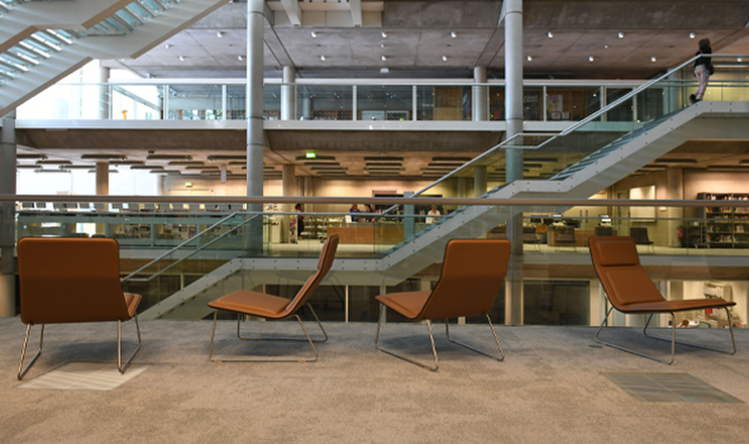 thumbnails carre d'art